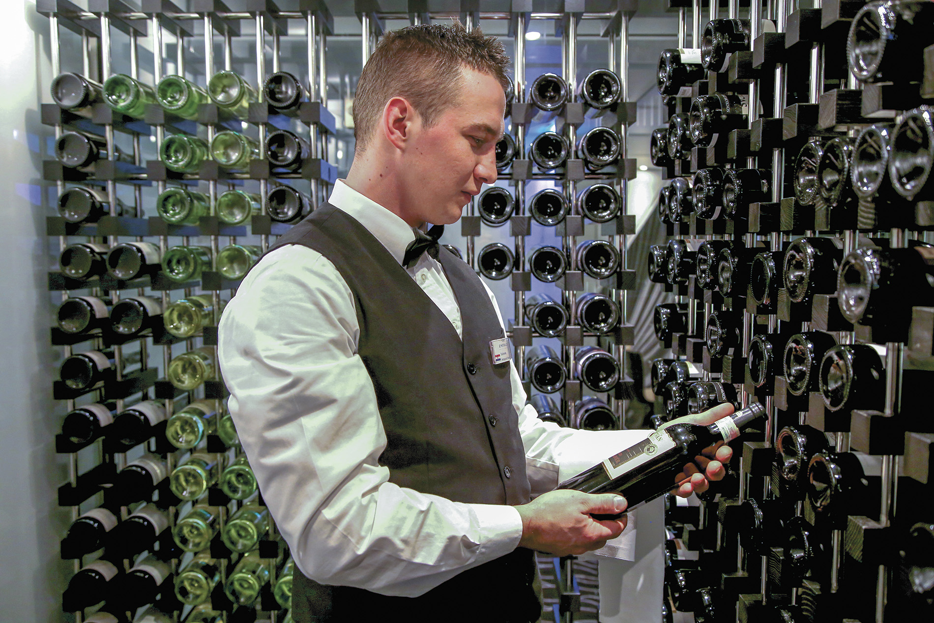 Emerald Sky - Reflections Restaurant